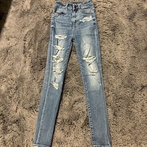 American Eagle Outfitters Light Blue Distressed Skinny Jeans